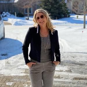 Meet your Posher, Lori